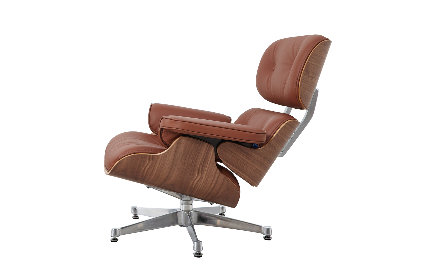 Front left view of Eames style lounge chair